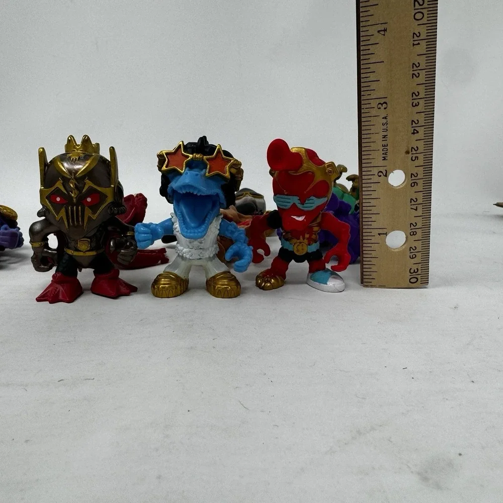 Bundle Lot of 9 Treasure X Figures Dragons Moose Toys Gold Play‎